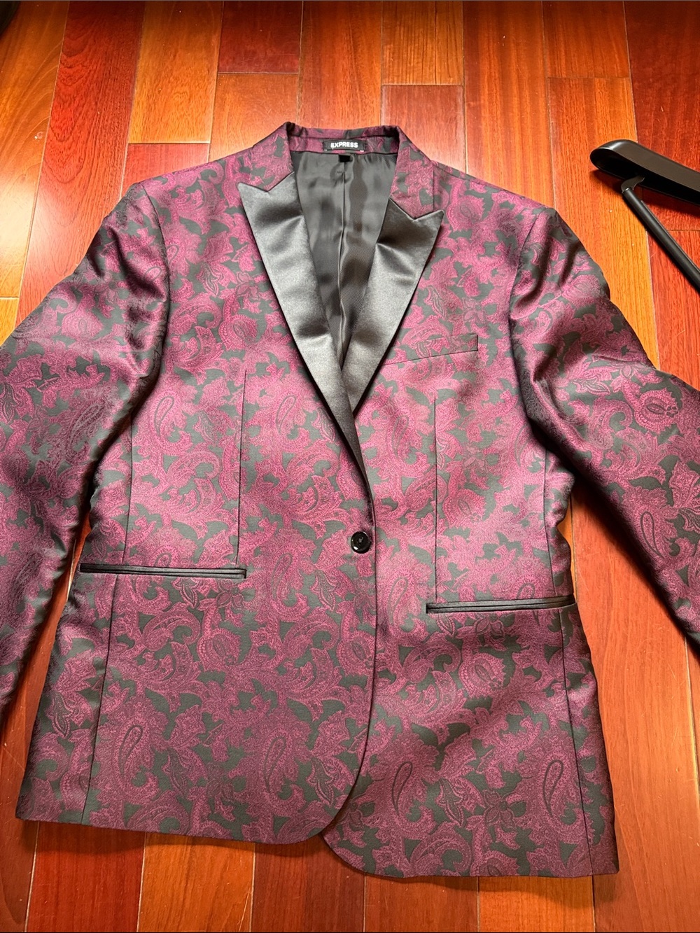 Express Men's Paisley Wine Blazer with Black Satin Lapel
